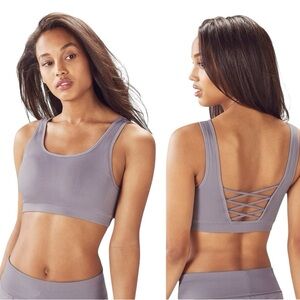 Fabletics Amber Seamless Bra in Jasmine XL Strappy sports bra yoga purple